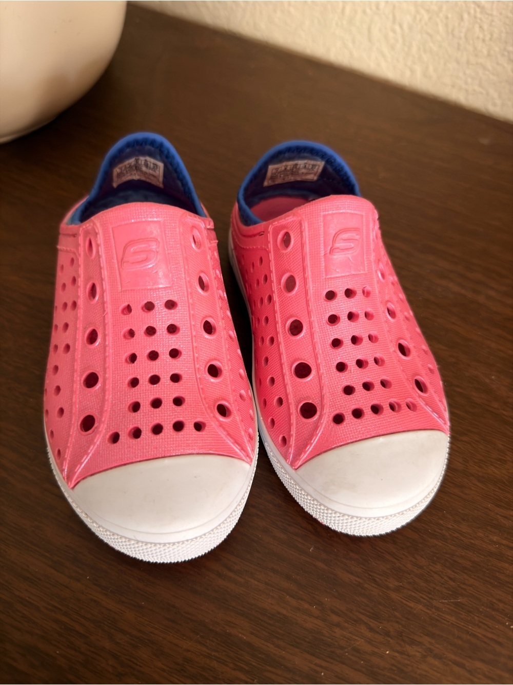 Skechers Kids Pink Slip-On Water-Friendly Sneakers size 7 NNT